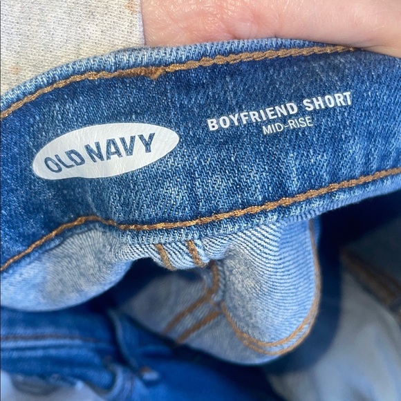 Old Navy Mid-Rise Denim Shorts in Blue - Picture 2 of 3